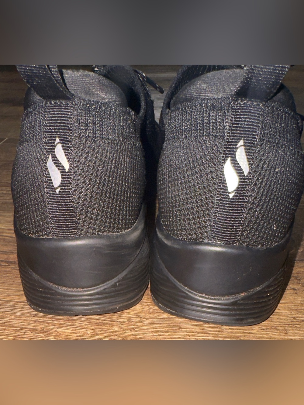 Skechers Air Cooled Memory Foam Womens Size 8 Black Walking Comfort Sneakers - Picture 4 of 8
